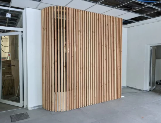 Bardage en douglas, prestation d'aménagement bois intérieur dans le gard