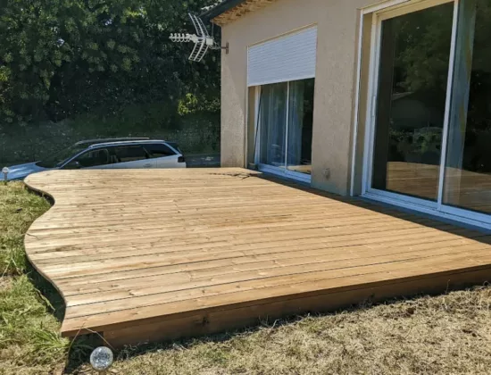 Terrasse réalisée à Saint-Ambrois dans le Gard